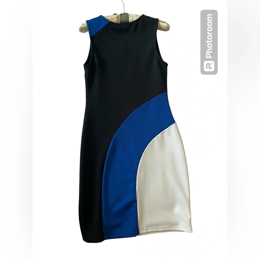 Venus black blue and white pullover dress small